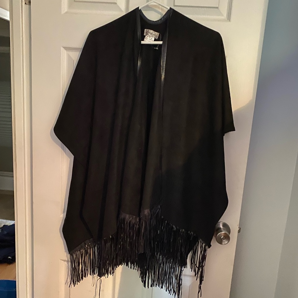 Red Coral black faux poncho - NWOT